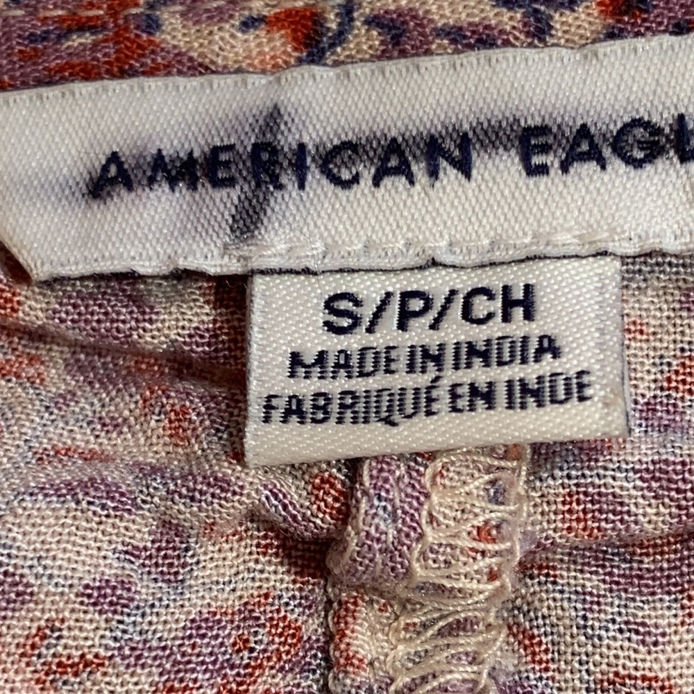 AMERICAN EAGLE Outfitters Smocked Floral‎ Peplum Sleeve Crop Top Blouse V… - Picture 4 of 8